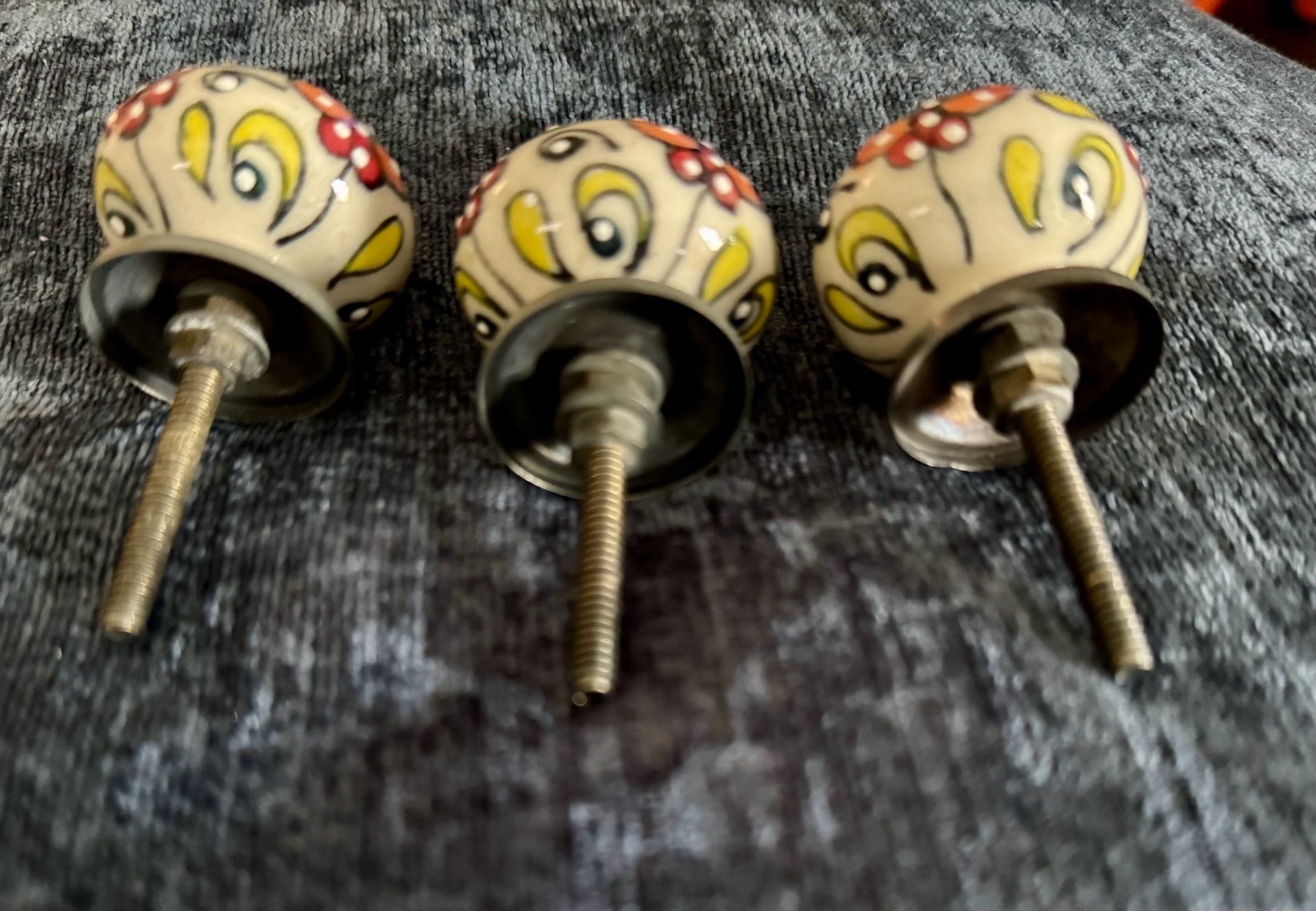 Trinca-Ferro Ceramic Cabinet Knobs Hand Painted Floral Drawer Pulls Set 3 3