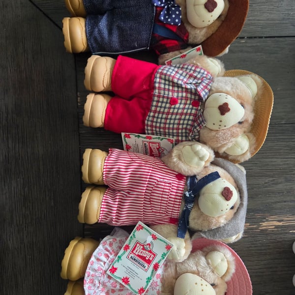Wendy's Furskins Bears Set of 4 Vintage 1986 Holiday Plush Toys