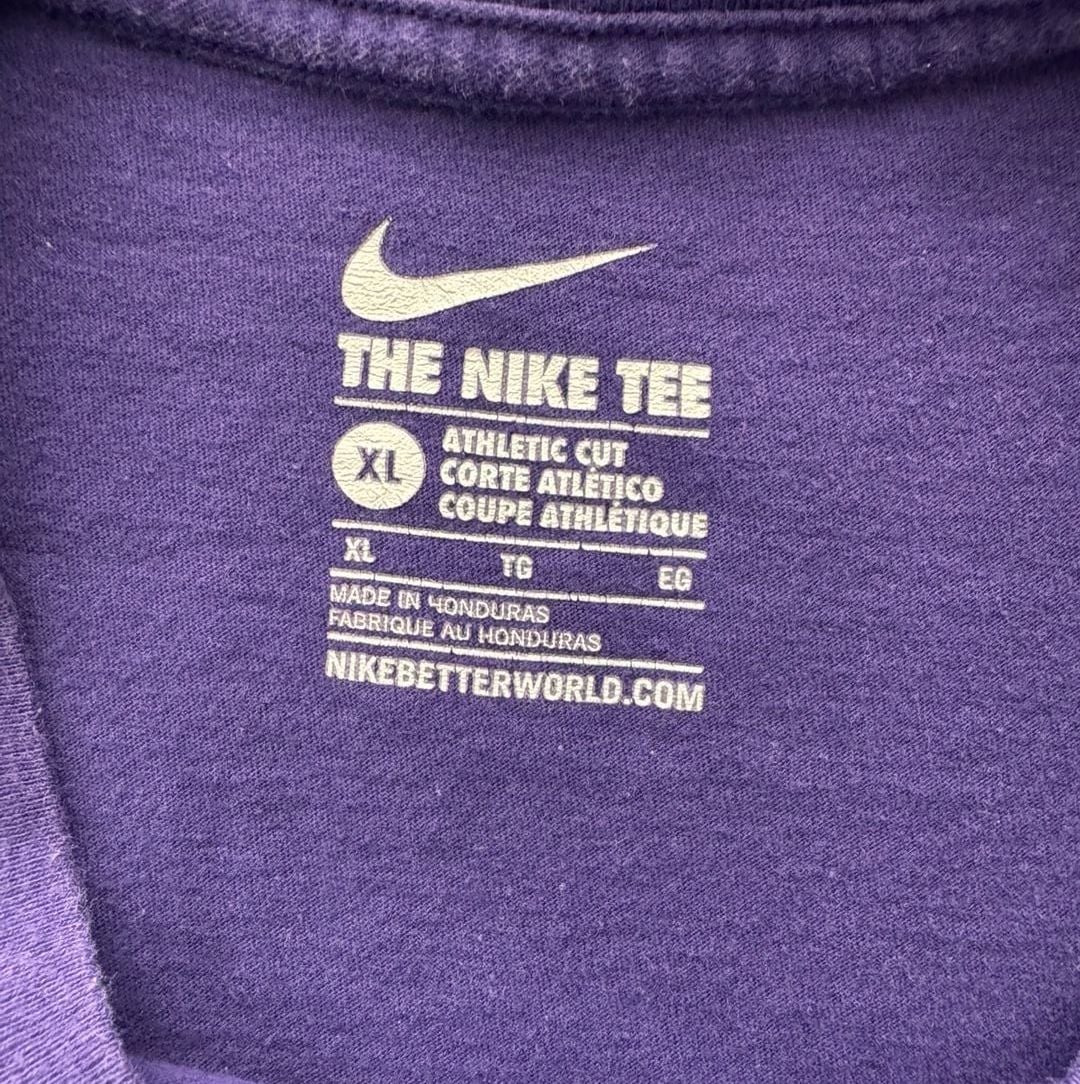 Nike The Nike Tee Long Sleeve Minimalist Shirt Size XL Purple White Swoosh 6