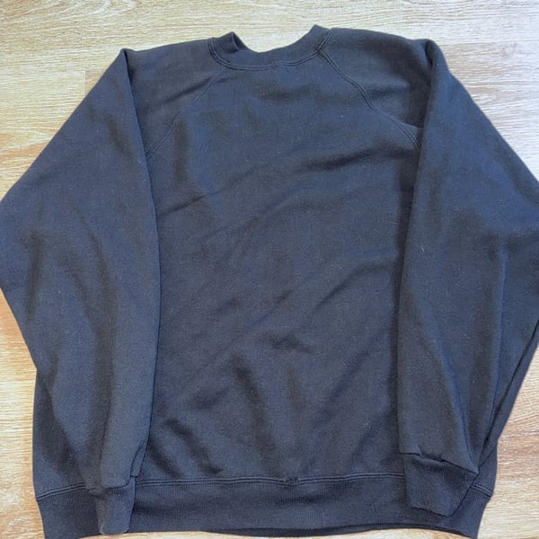 Hanes Black Crewneck Sweatshirt Size X-Large Vintage 90s Pullover
