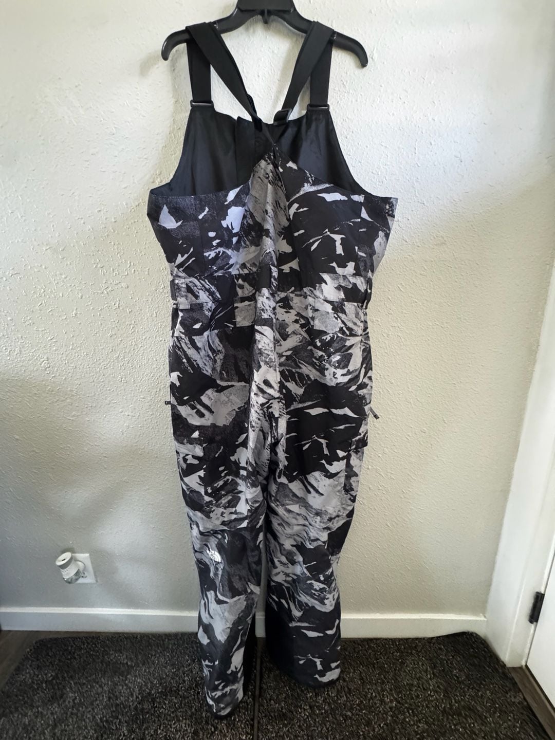 North Face Men's Freedom Bib Ski Snowboard Pants XXL Abstract Mountain Print F22 8