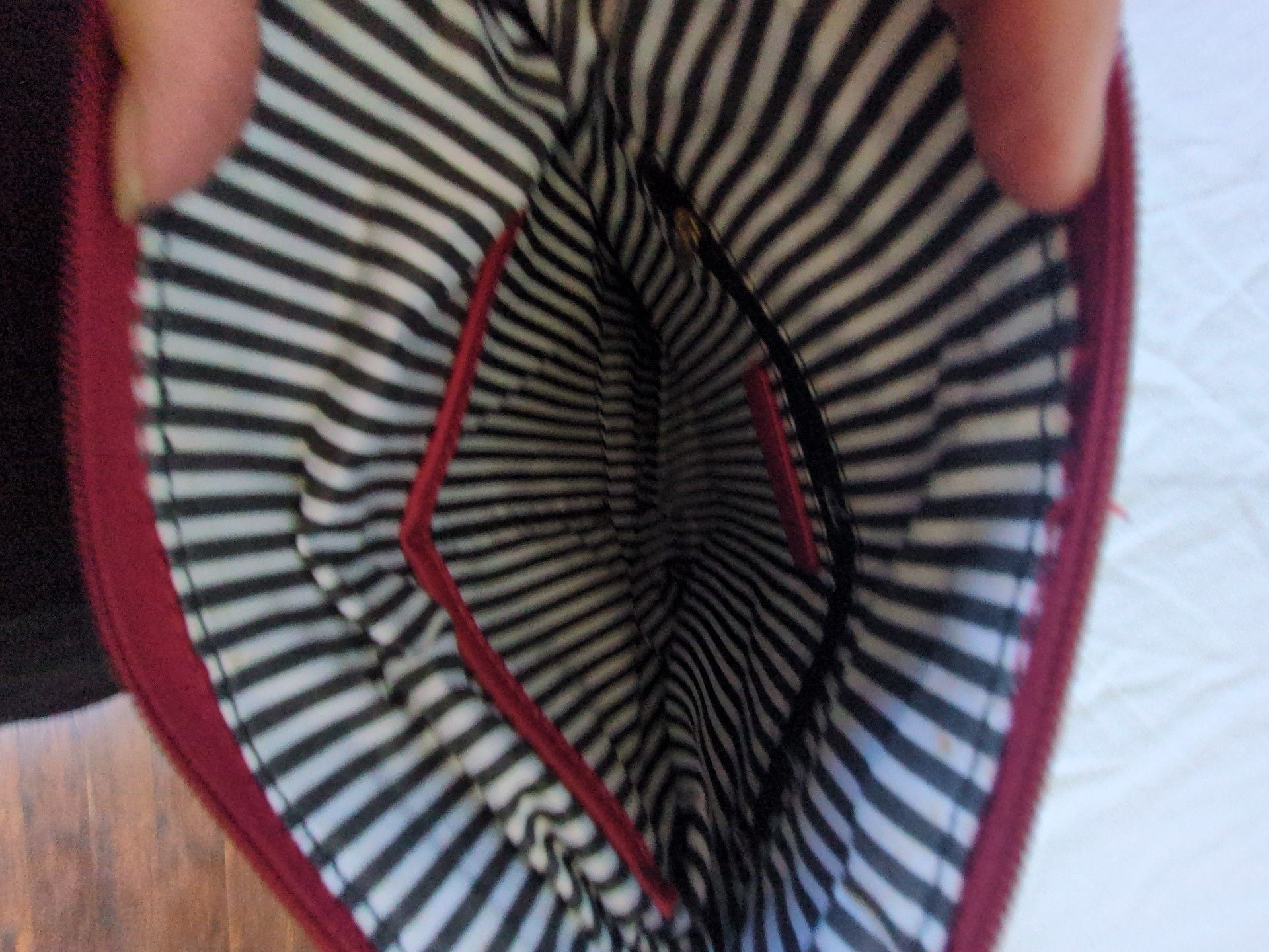 FashionPuzzle Tassel Zip Pocket Crossbody Bag Red 4