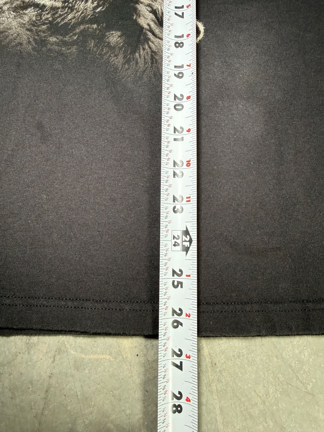 The Mountain Three Wolf Moon T-Shirt Size XL 7