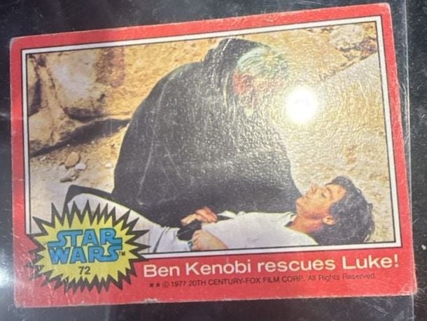 1977 STAR WARS Topps Series 2 (Red) Card #72 Ben Kenobi rescues Luke 1