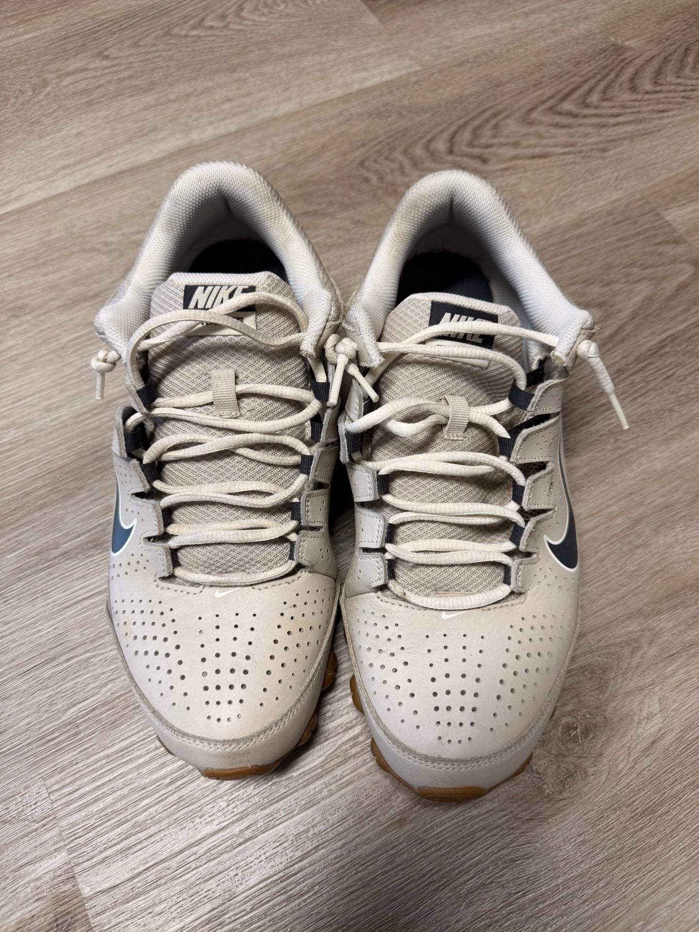 Nike Reax 8 TR Size 10.5 Beige Gum Training Shoes 2
