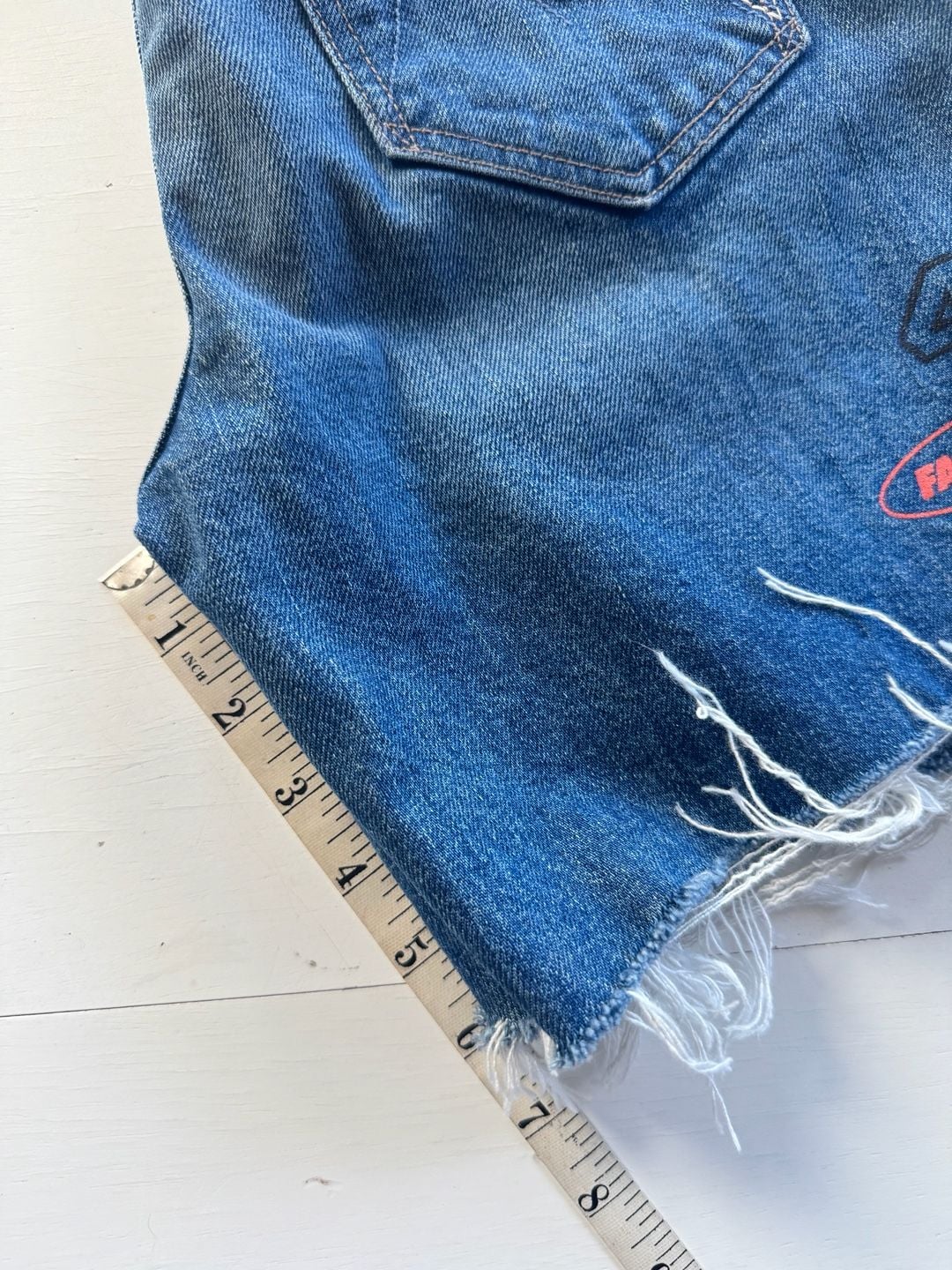 Mother Smokin High-Waisted Frayed Cut-Off Shorts Size 24 Blue Denim 11