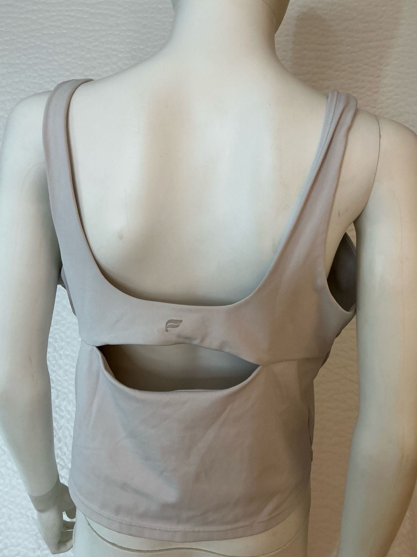 Fabletics Active Tank Top Beige Scoop Neck Cutout Back M-L 4