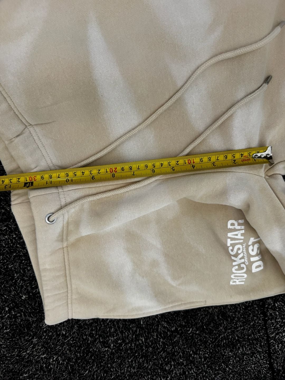 NWT Rockstar Original Dist Beige Stacked Sweatpants SZ Lg 12