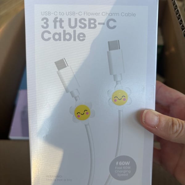 GEMS USB-C to USB-C Flower Charm Cable 3 ft White