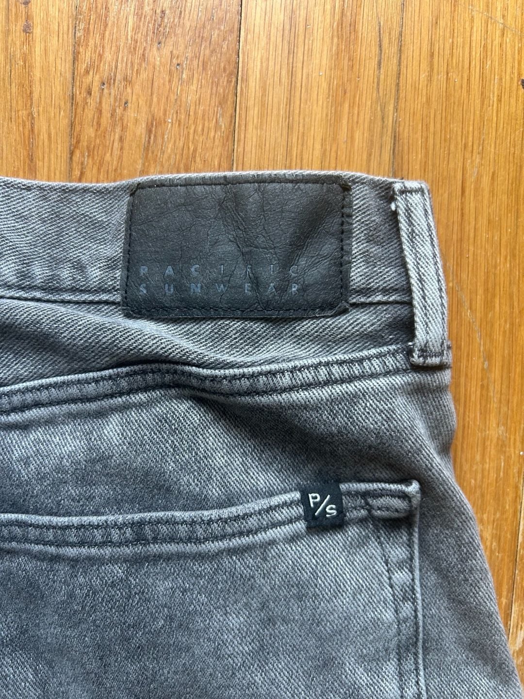Pacific Sunwear Baggy Jeans Size 36x32 Gray Wash Denim 6