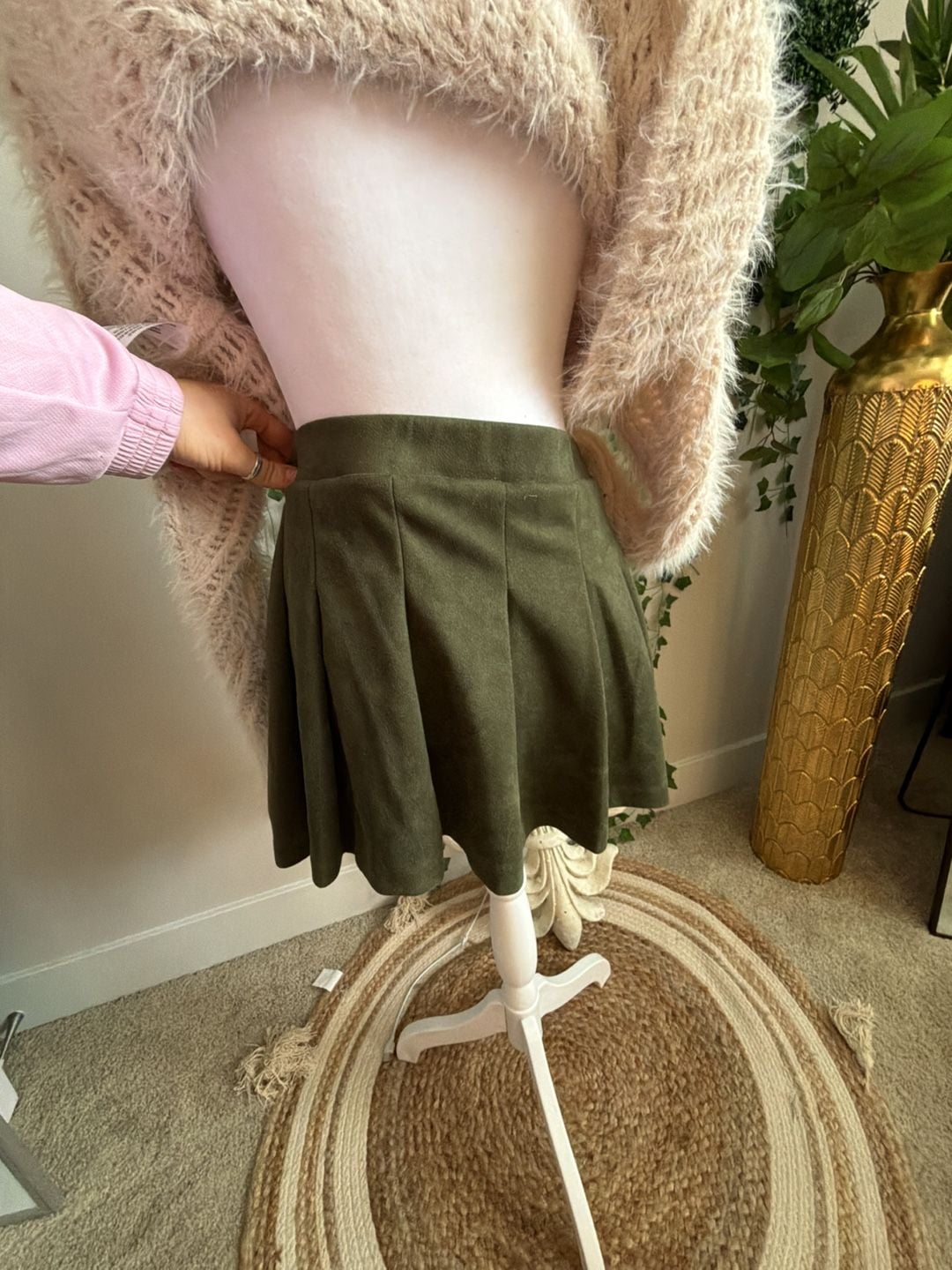 WearEver Olive Green Pleated Suede Skirt Size L 5