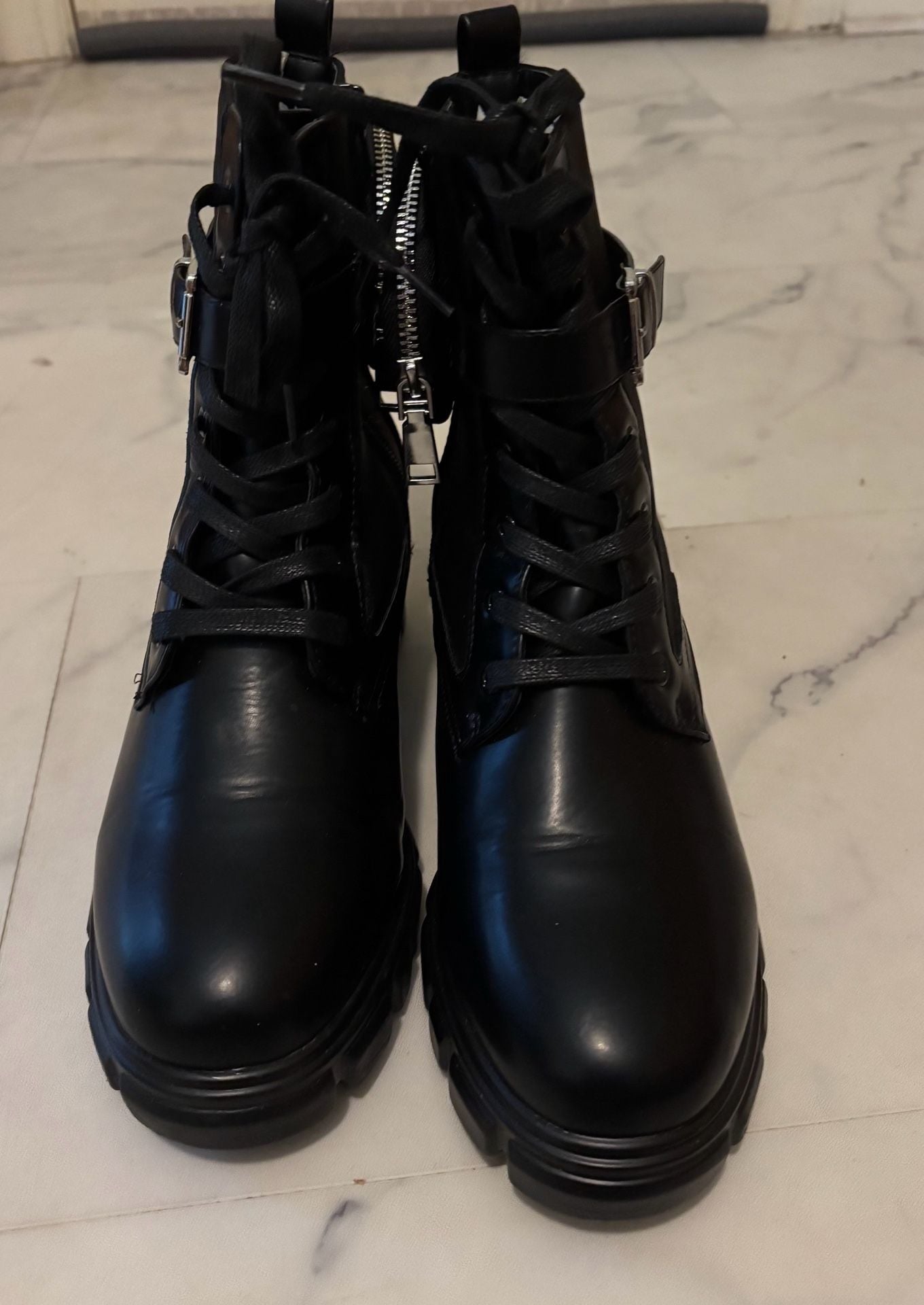 Shoe dazzle Combat Boot In Black Mesh size 10 Shoes 10