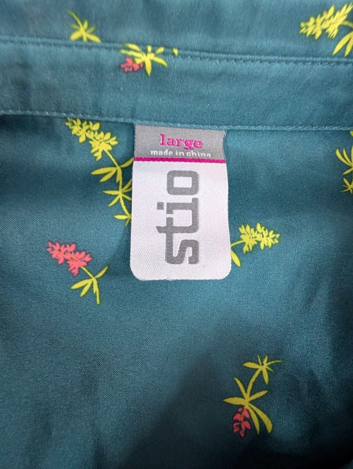 Stio Long Sleeve Button Down Shirt Size Large Green Floral Print 4