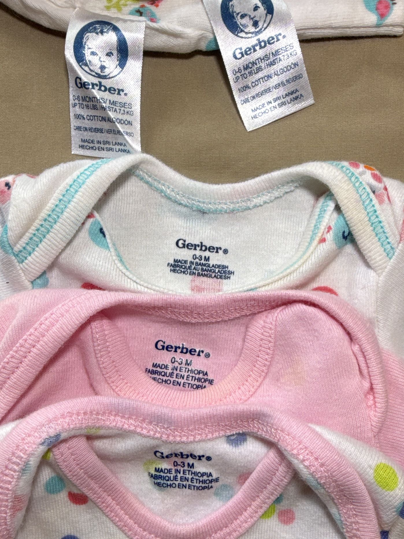 Gerber Baby Girl Bodysuits Caps Set Size 0-3M 3
