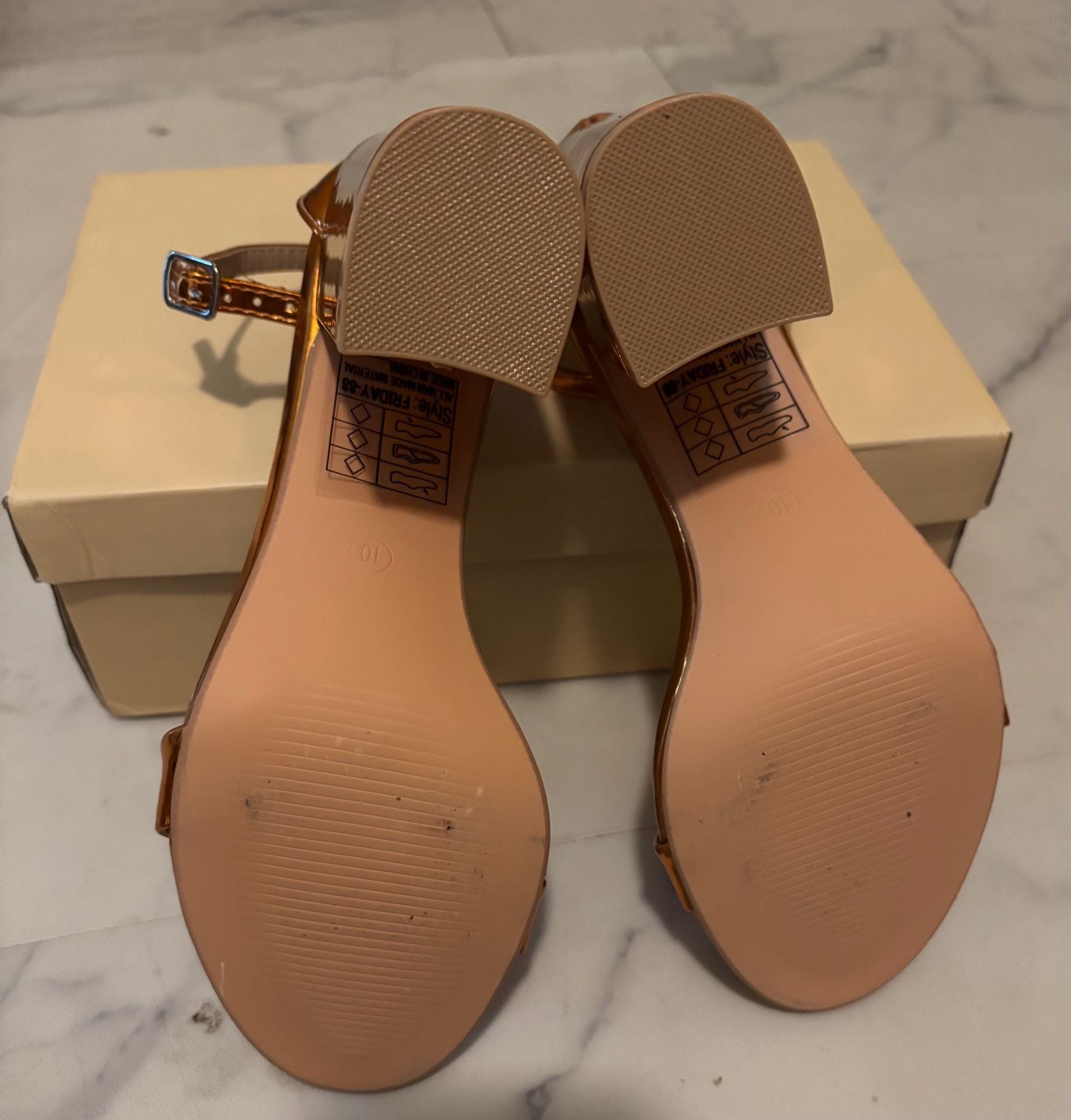 YOKI Friday-88 Orange Patent Ankle Strap Block Heel Sandals 9
