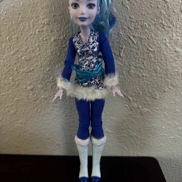 Mattel DC Super Hero Girls Frost 12 Inch Fashion Doll Blue Outfit