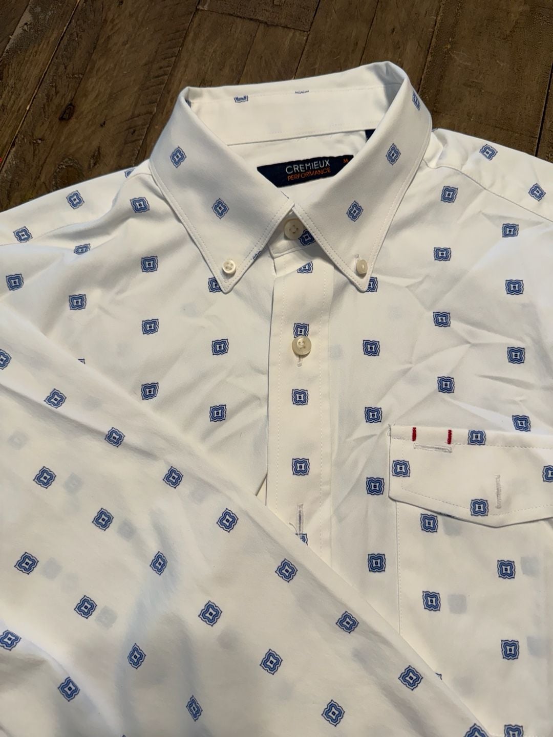 Cremieux Performance Button Up Shirt Size M White Blue Geometric Print 2