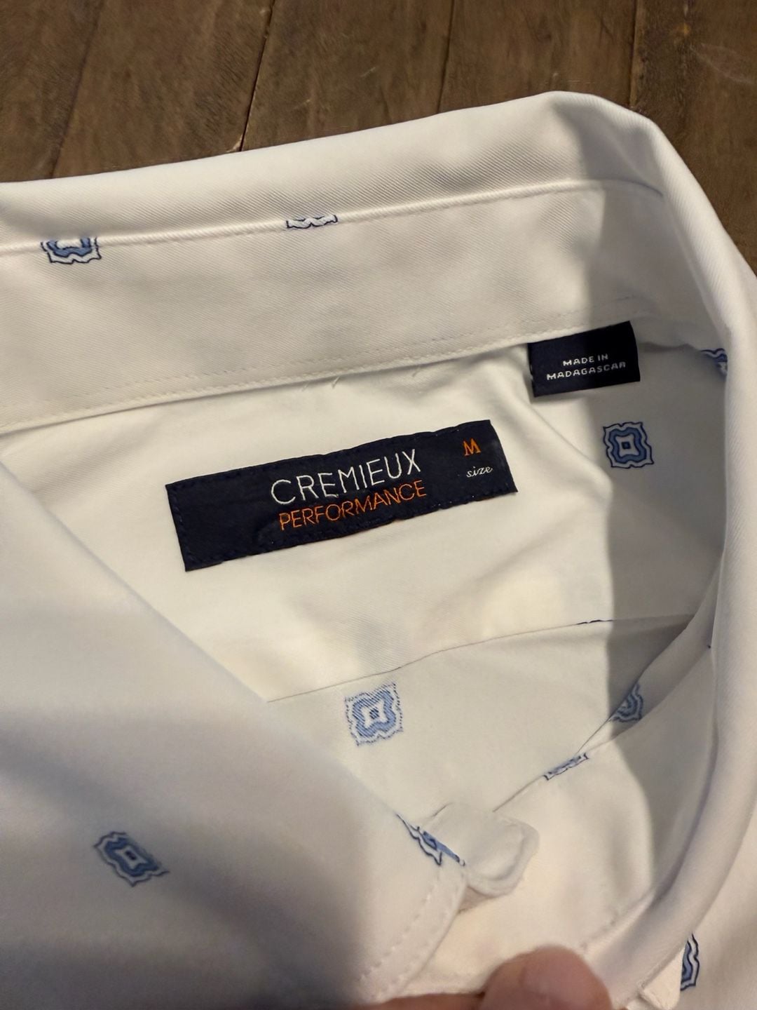 Cremieux Performance Button Up Shirt Size M White Blue Geometric Print 3