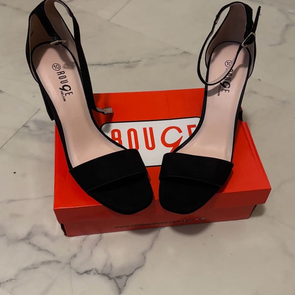 Rouge Helium Black Suede Block Heel Sandals Size 10