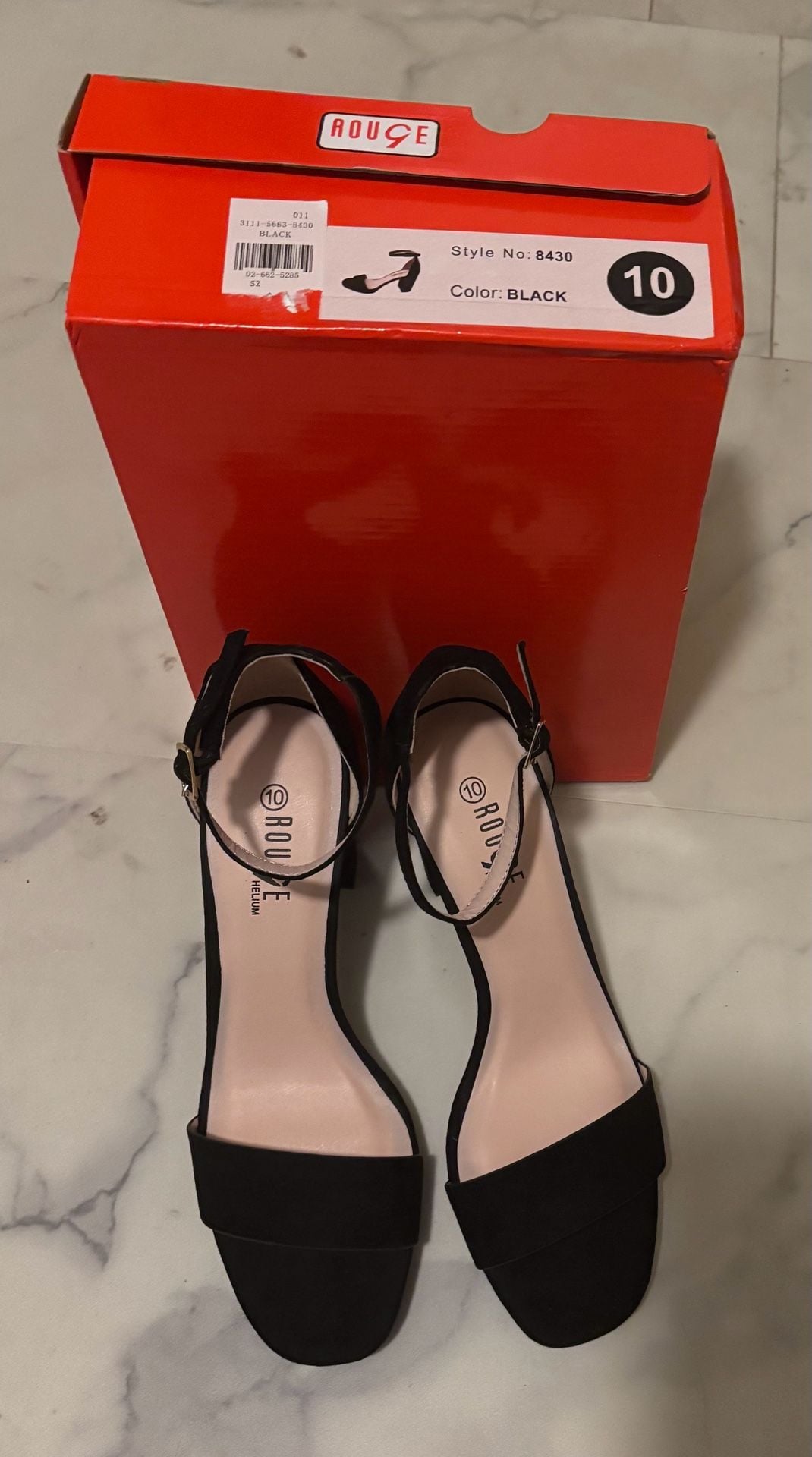 Rouge Helium Black Suede Block Heel Sandals Size 10 6