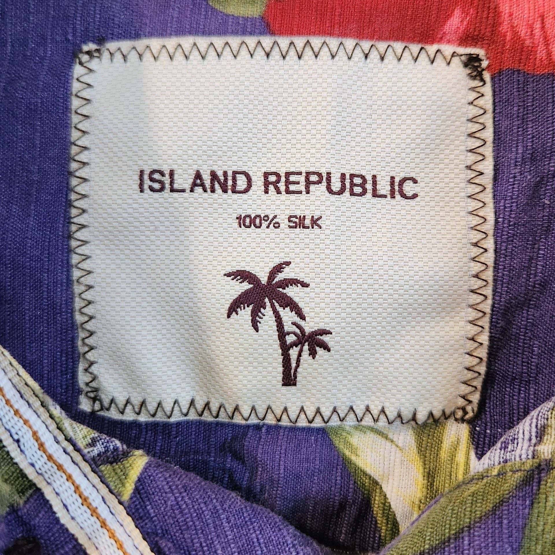 Island Republic Silk Hawaiian Shirt Size XL Purple Floral Camp Short Sleeve 3