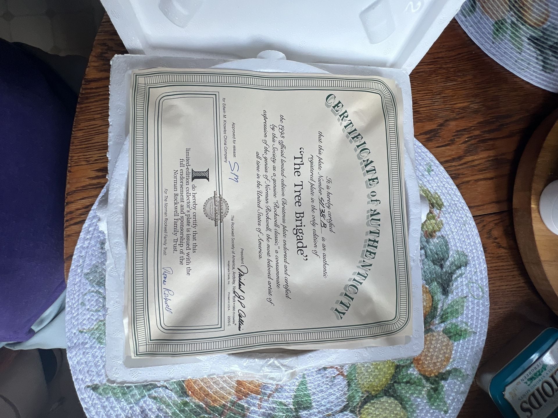 Knowles The Tree Brigade Christmas Plate 1993 Limited Edition 2