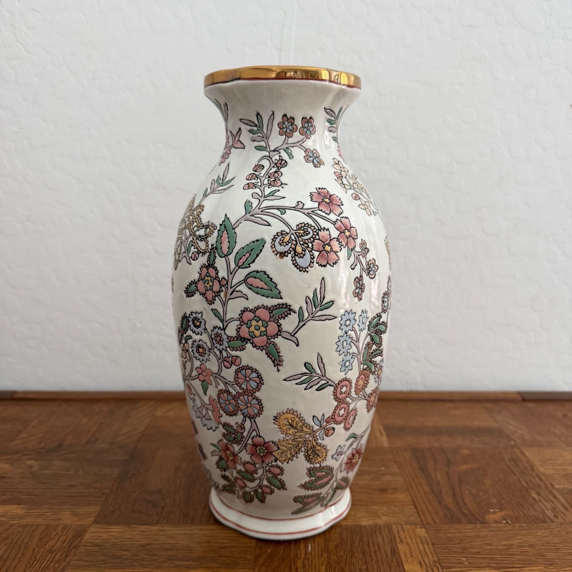 Andrea By Sadek Floral Vase Gold Trim Porcelain Chinoiserie 2