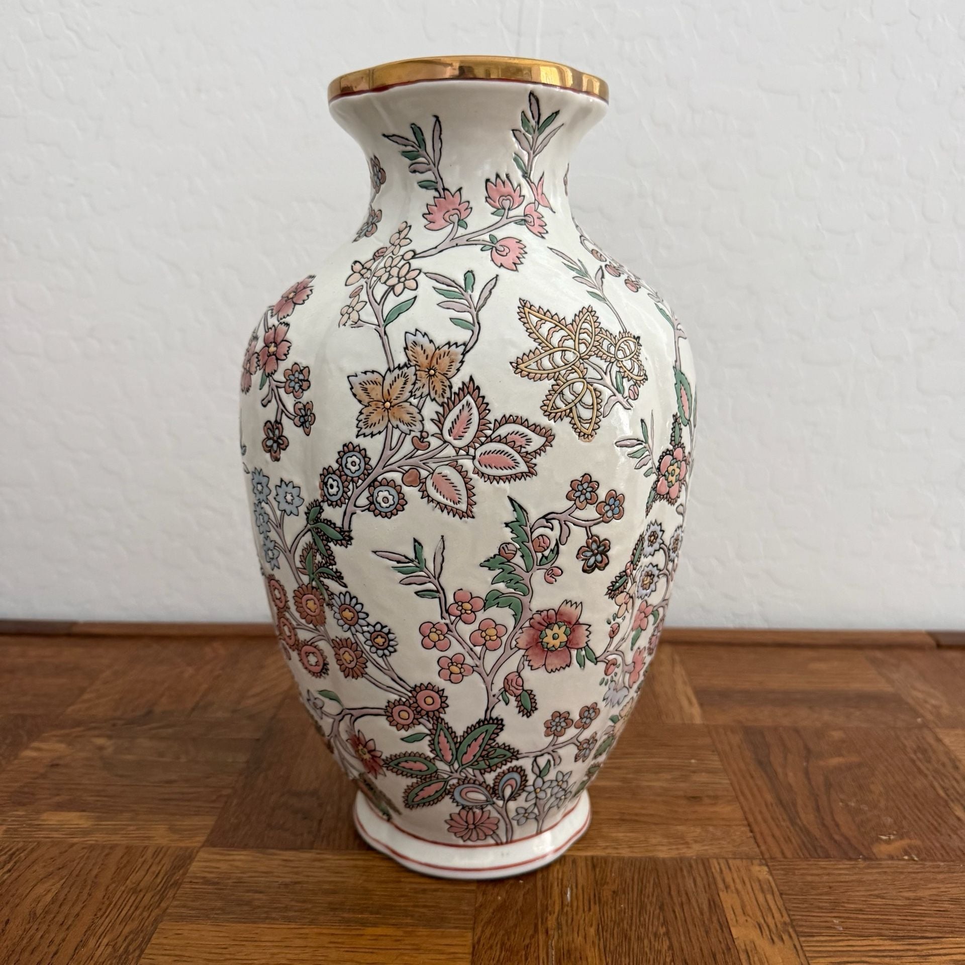 Andrea By Sadek Floral Vase Gold Trim Porcelain Chinoiserie 3