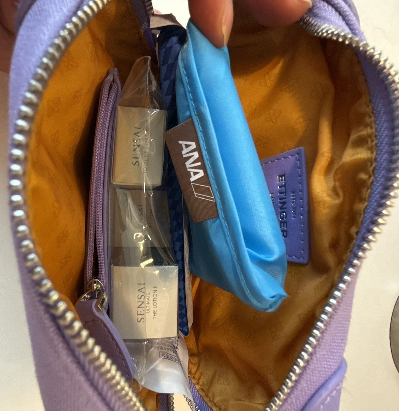 Ettinger London ANA First Class Amenity Kit Washbag | full 4