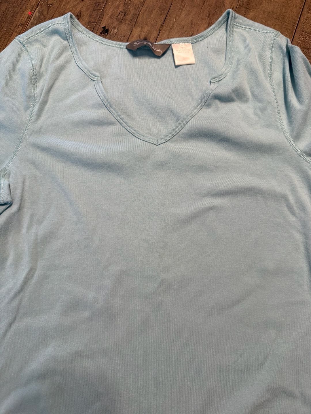 Tommy Bahama V-Neck T-Shirt Size L (12/14) Light Blue Pima Cotton 2