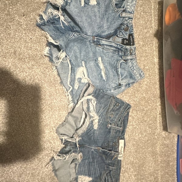 Avery & Co. Distressed Denim Shorts Size 00 Blue Raw Hem and Charlotte Russe 0 shorts