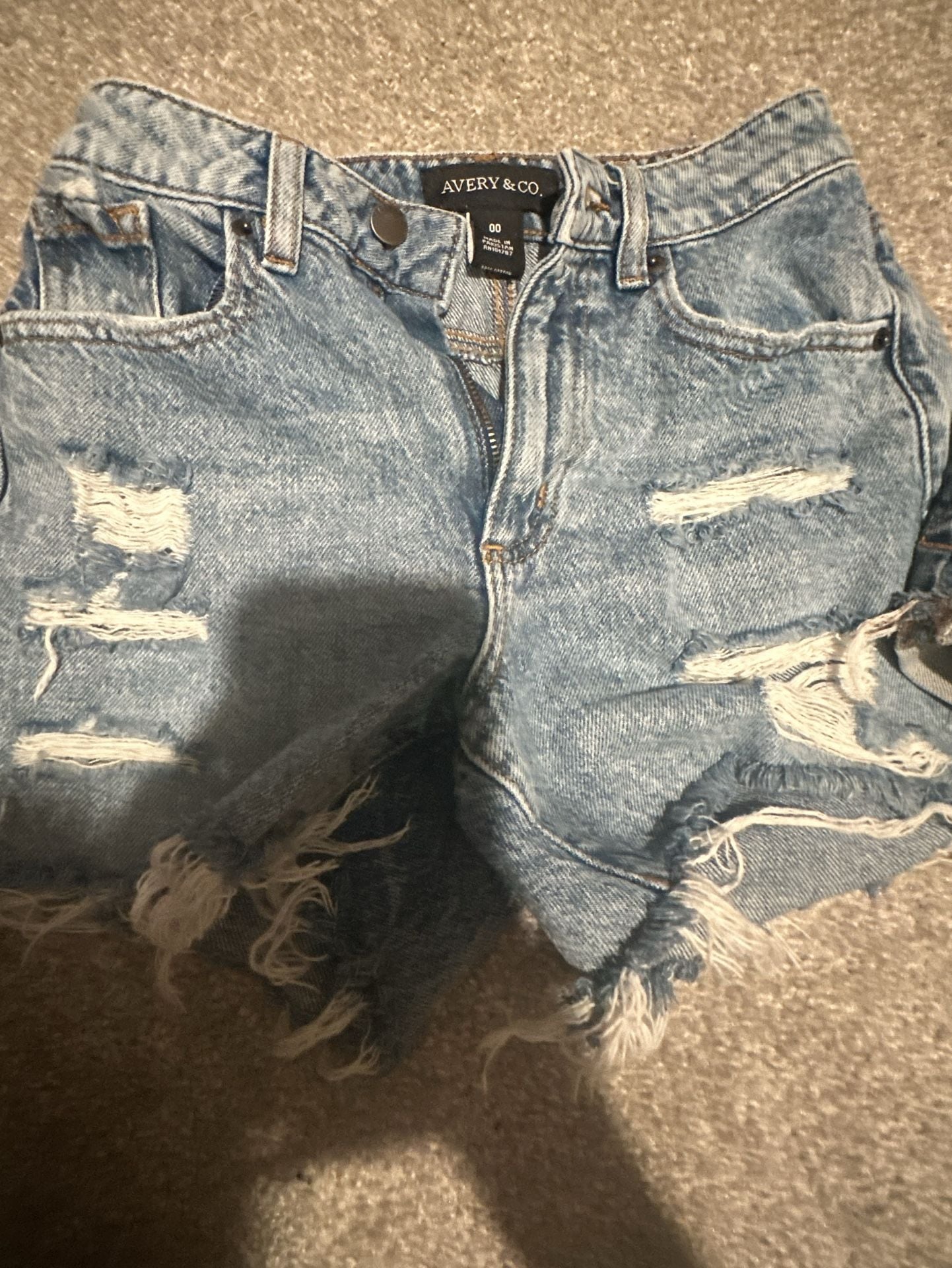 Avery & Co. Distressed Denim Shorts Size 00 Blue Raw Hem and Charlotte Russe 0 shorts 2