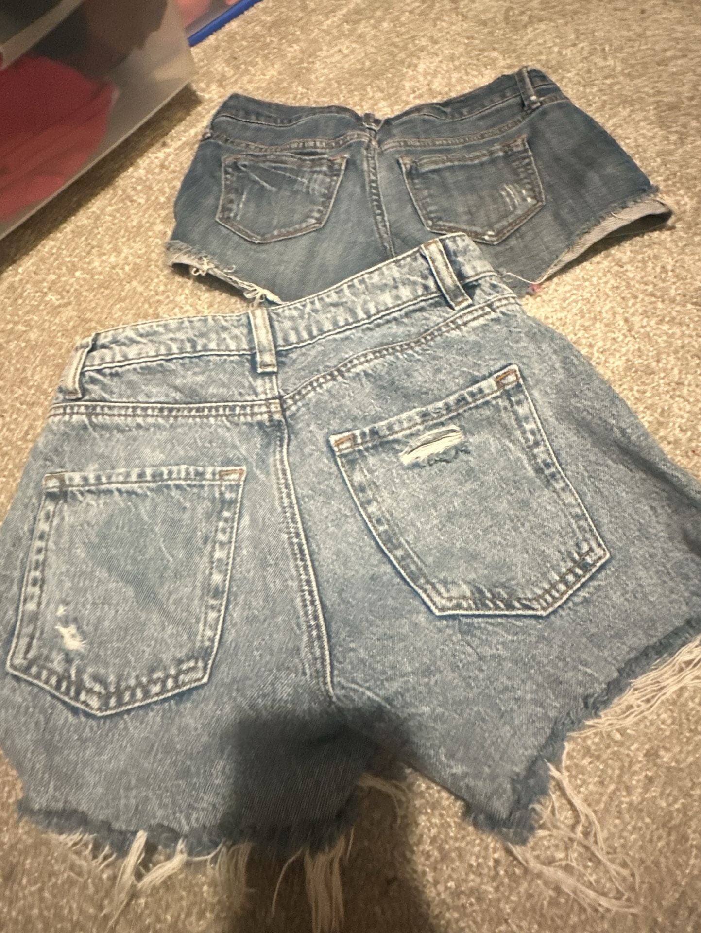 Avery & Co. Distressed Denim Shorts Size 00 Blue Raw Hem and Charlotte Russe 0 shorts 4