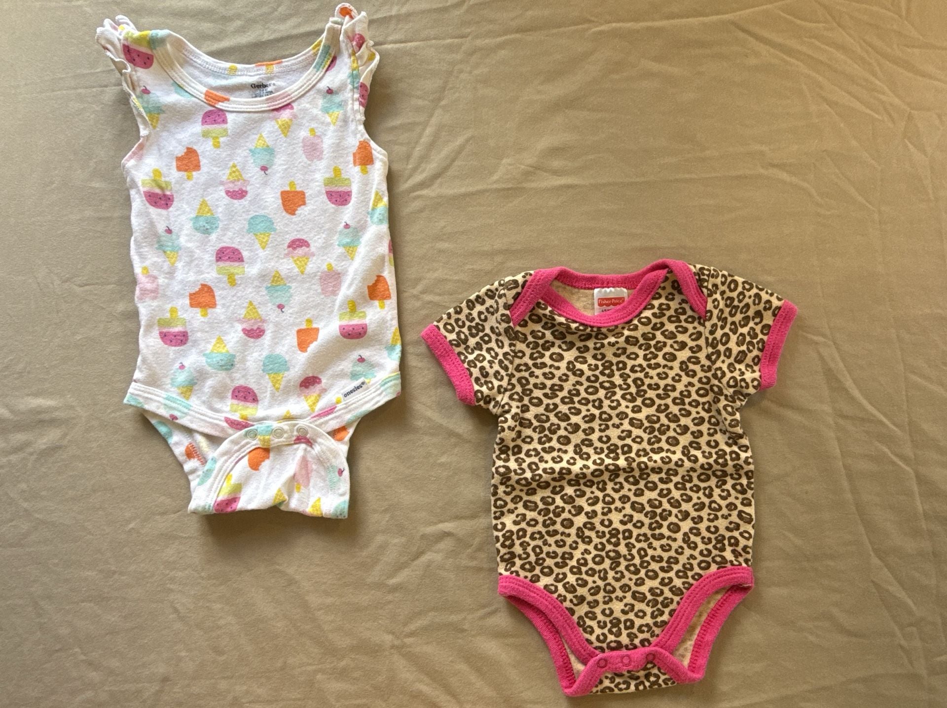 Gerber & Fisher-Price Baby Bodysuits Size 6-9M Lot of 2 1