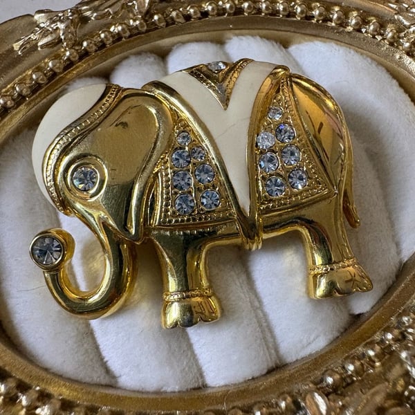 Kenneth Jay Lane KJL for Avon Elephant Brooch Pendant Gold Tone Rhinestone