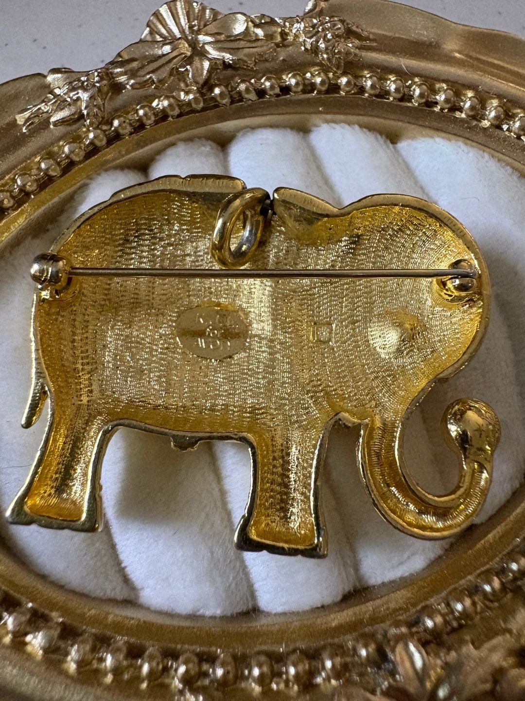 Kenneth Jay Lane KJL for Avon Elephant Brooch Pendant Gold Tone Rhinestone 5