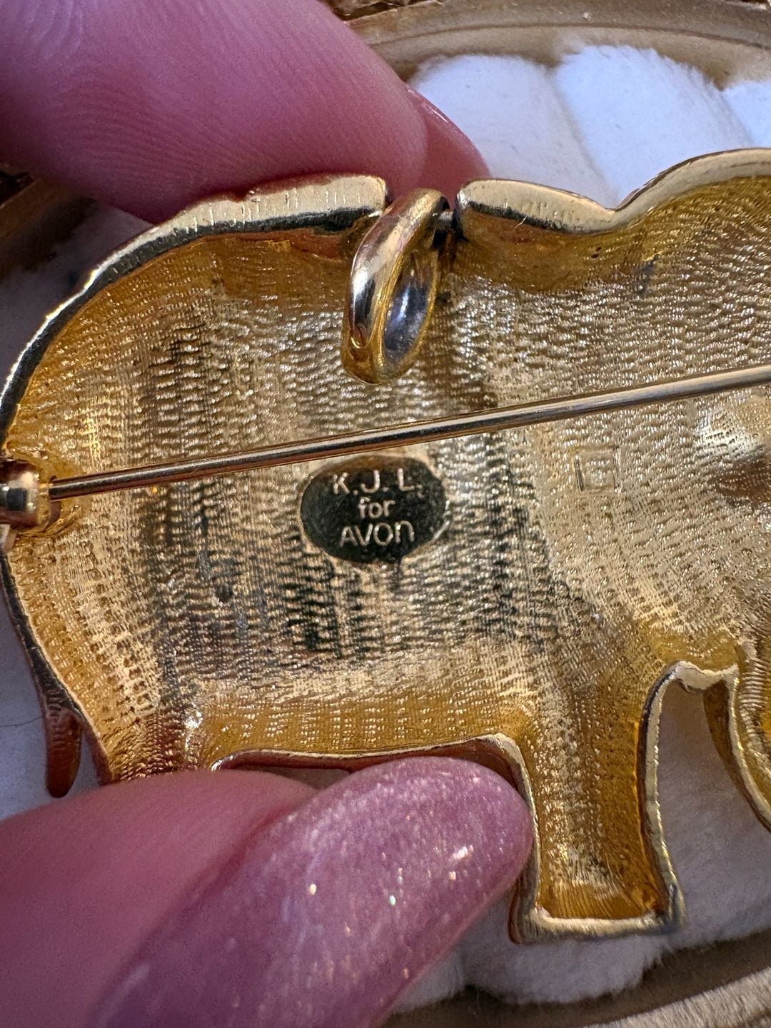 Kenneth Jay Lane KJL for Avon Elephant Brooch Pendant Gold Tone Rhinestone 6