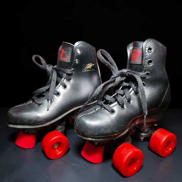 Flyers Black Quad Roller Skates with Red Wheels Size 11.5 kids