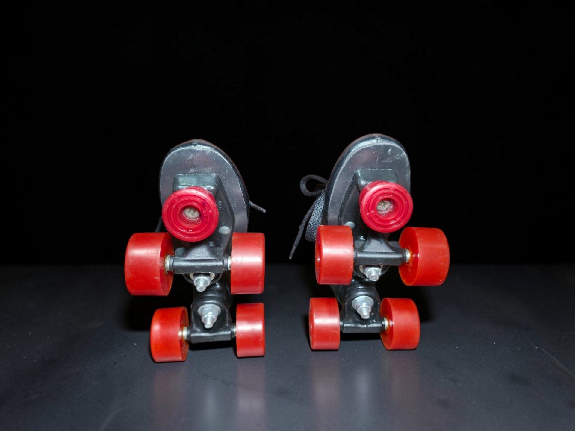 Flyers Black Quad Roller Skates with Red Wheels Size 11.5 kids 5