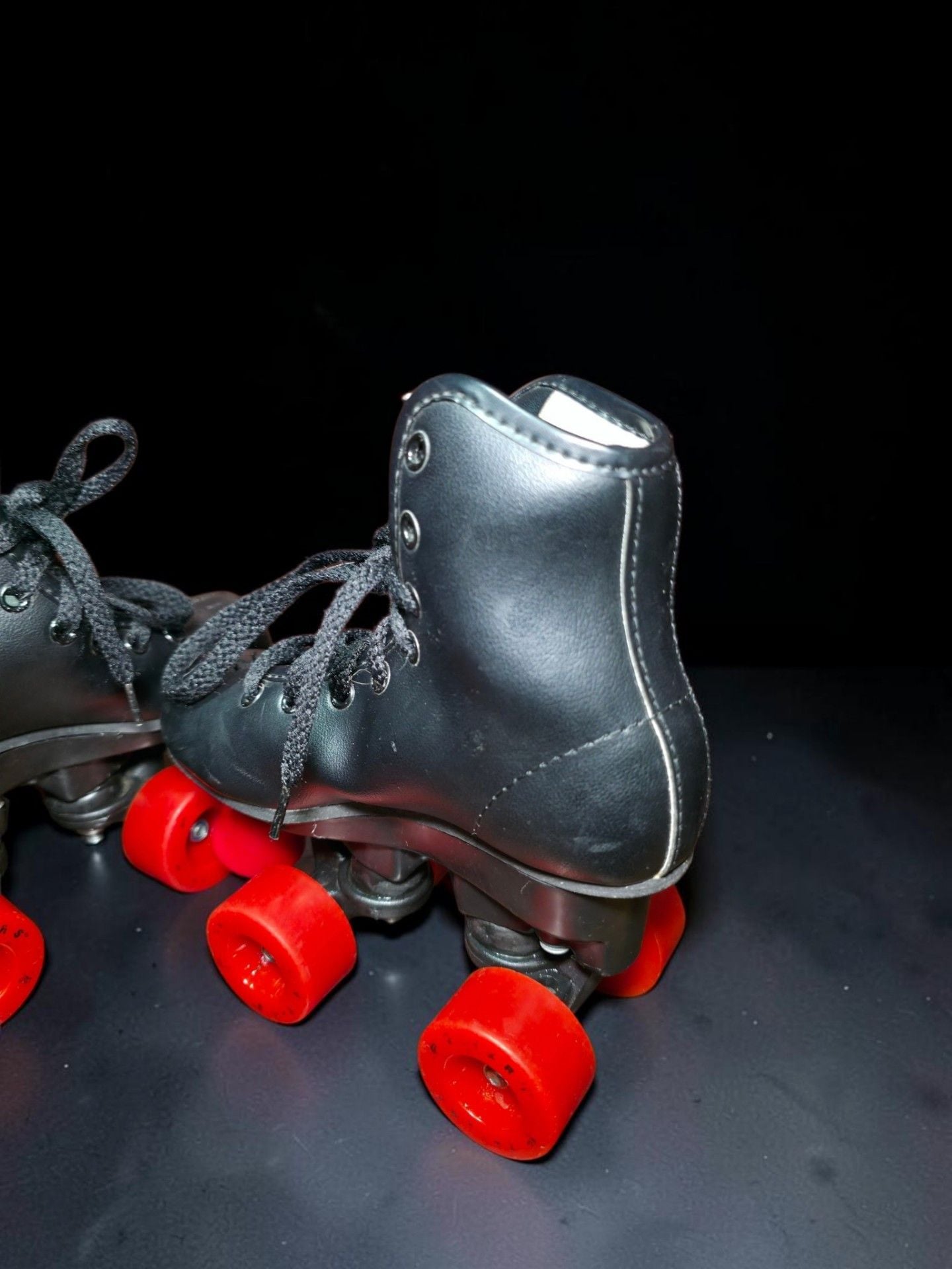 Flyers Black Quad Roller Skates with Red Wheels Size 11.5 kids 9