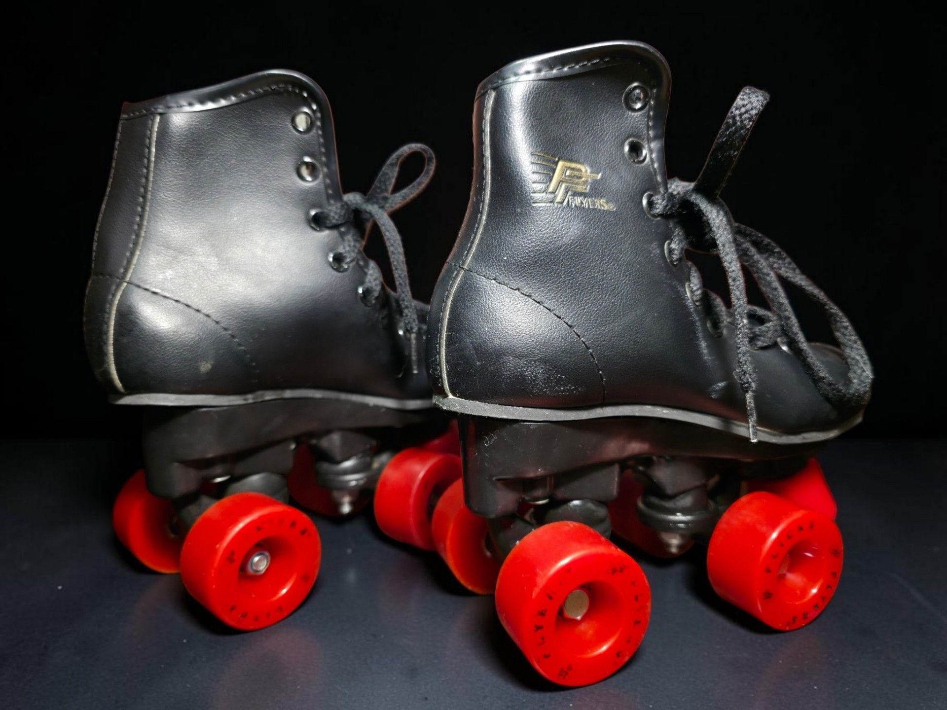 Flyers Black Quad Roller Skates with Red Wheels Size 11.5 kids 11