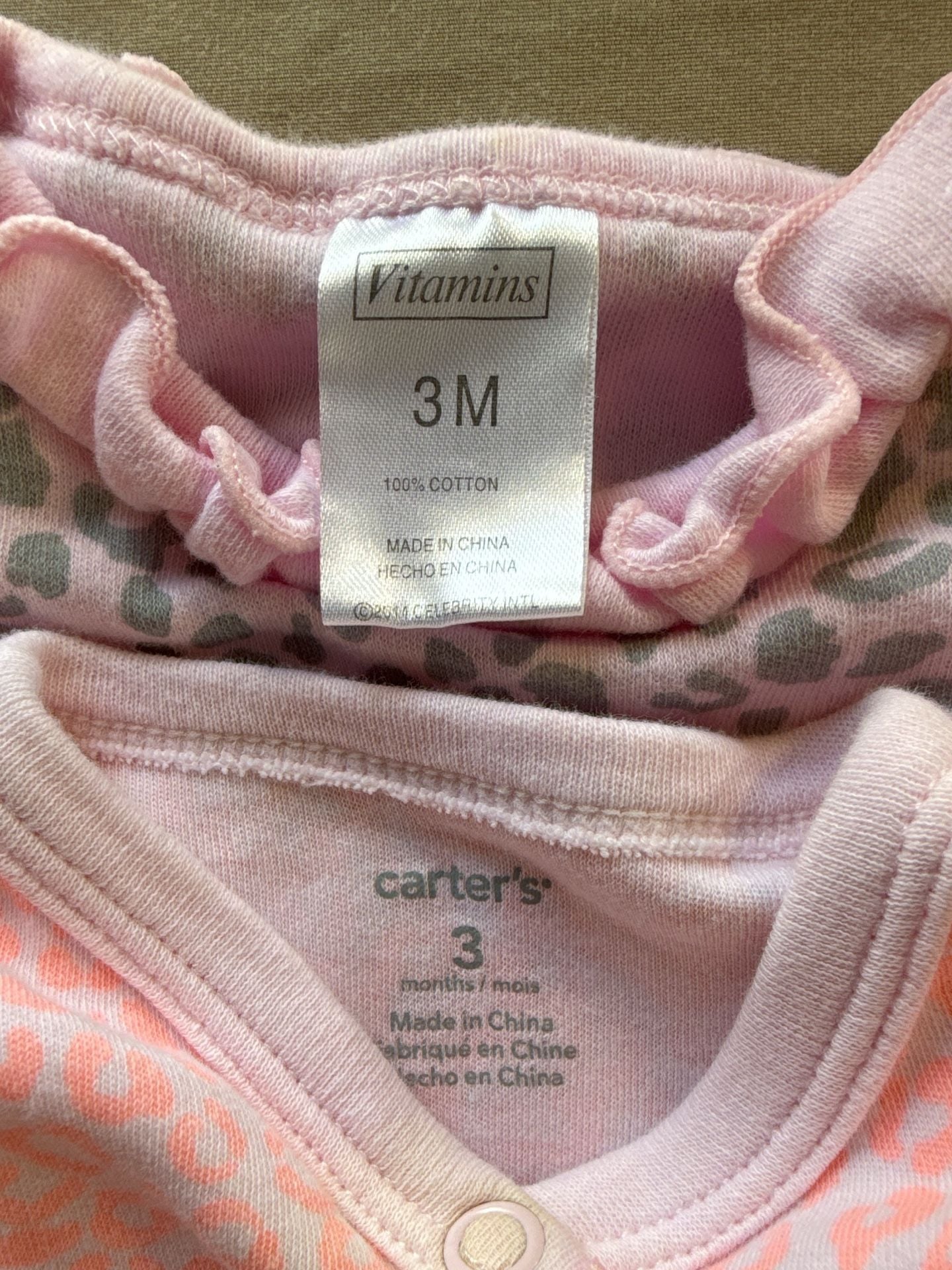 Vitamins Carter's Baby Girls 3M Outfits Lot 3