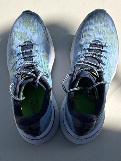 Saucony Endorphin Shift 3 Running Shoes Blue Green 9
