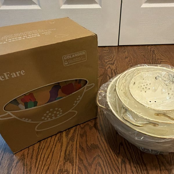 BeFare Enamel Colander Set White Gold Handles New in Box