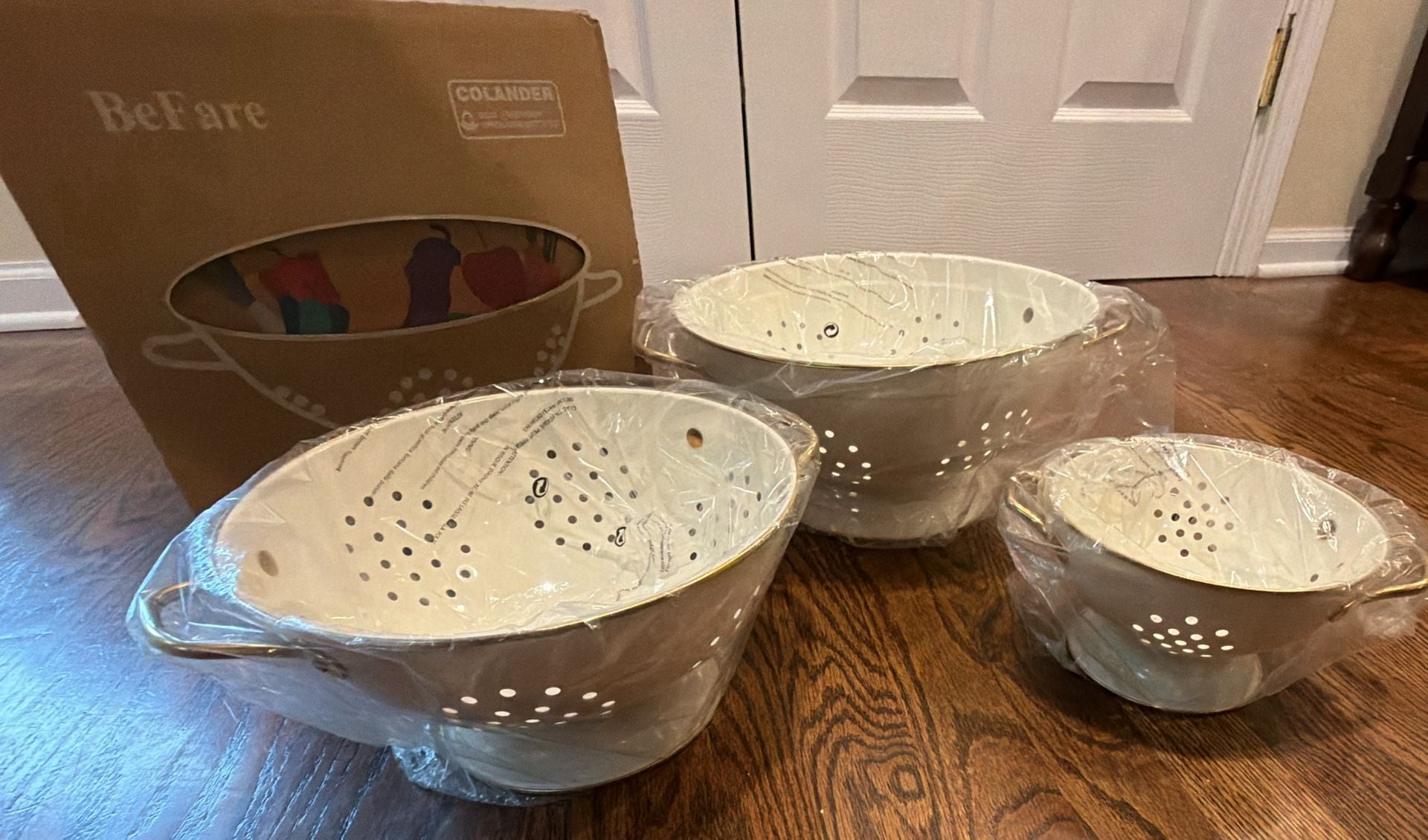 BeFare Enamel Colander Set White Gold Handles New in Box 3