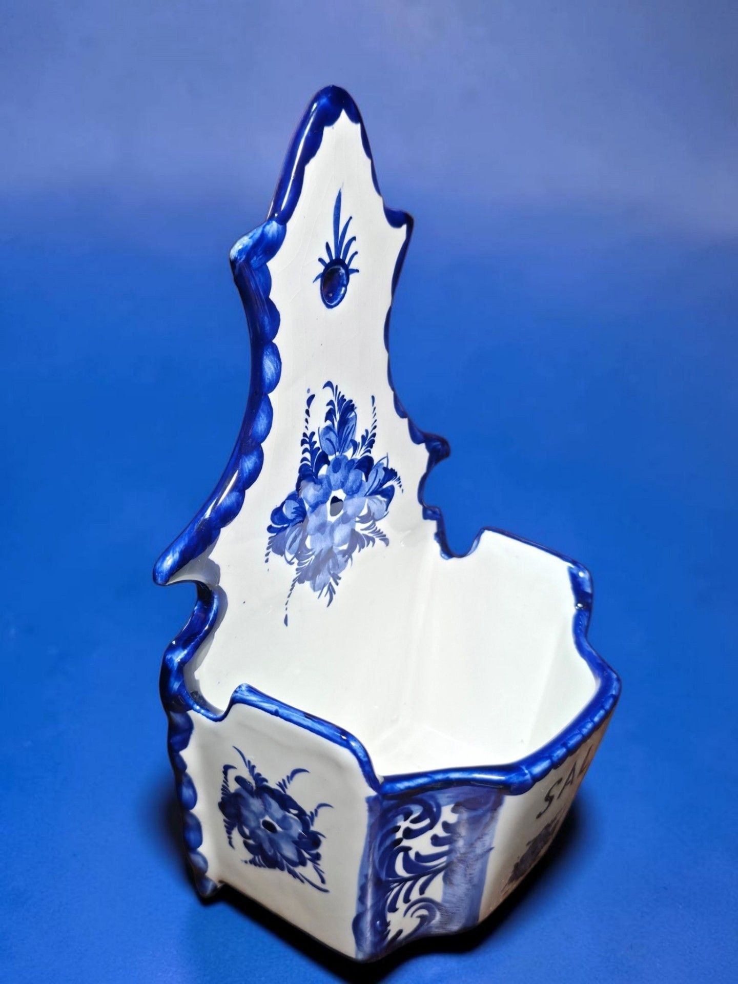 Vestal Portugal Hand Painted Ceramic Salt Cellar Wall Pocket Sal 3
