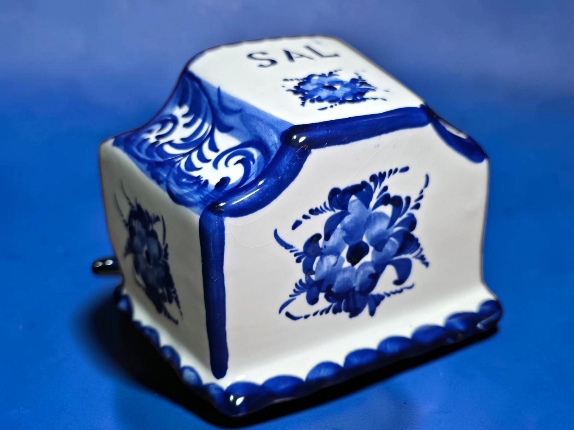 Vestal Portugal Hand Painted Ceramic Salt Cellar Wall Pocket Sal 5