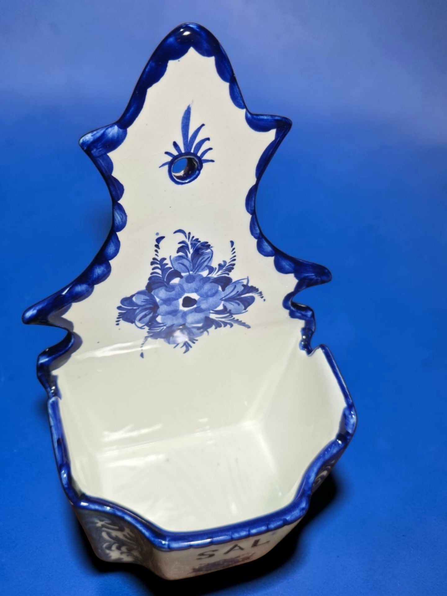 Vestal Portugal Hand Painted Ceramic Salt Cellar Wall Pocket Sal 8
