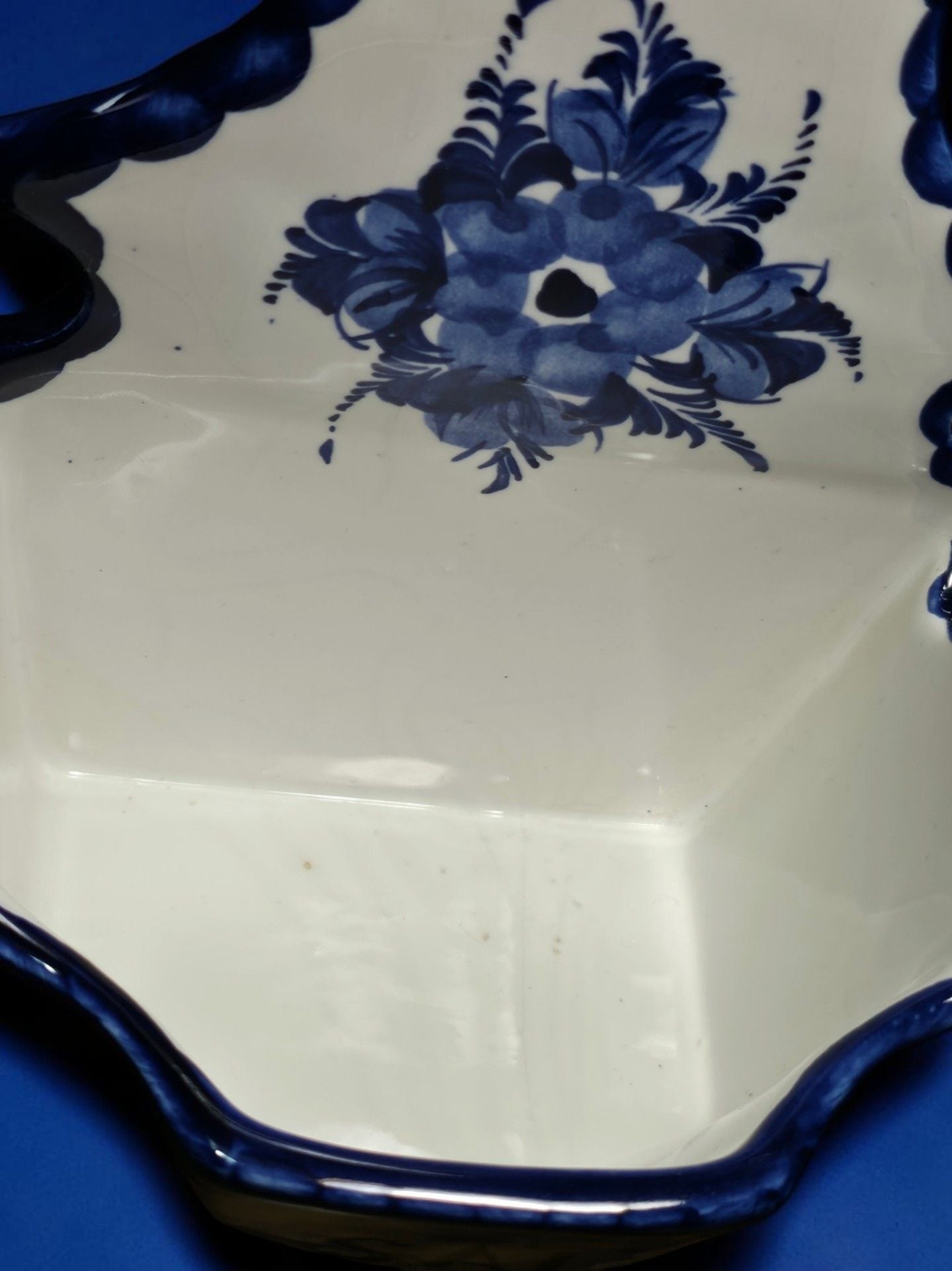 Vestal Portugal Hand Painted Ceramic Salt Cellar Wall Pocket Sal 13