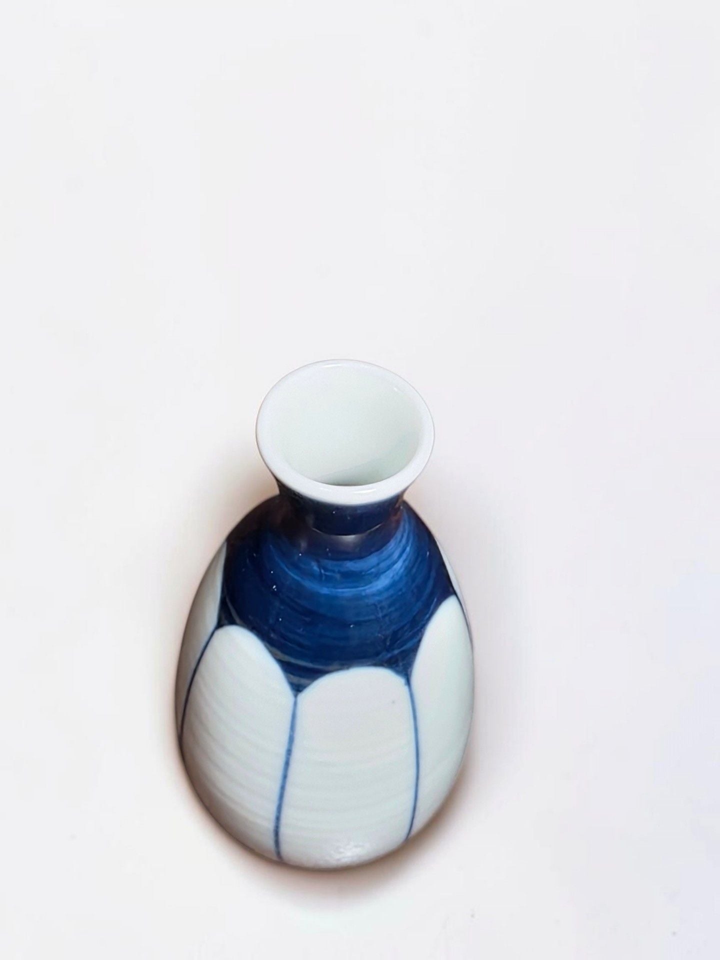 Blue and White Porcelain Tokkuri Sake Bottle Vase 3